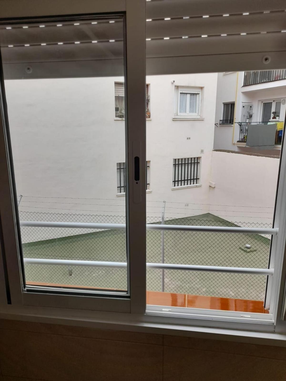 Habitaciones Familiares Con Bano Privado Lf - Sin Ascensor サラゴサ エクステリア 写真