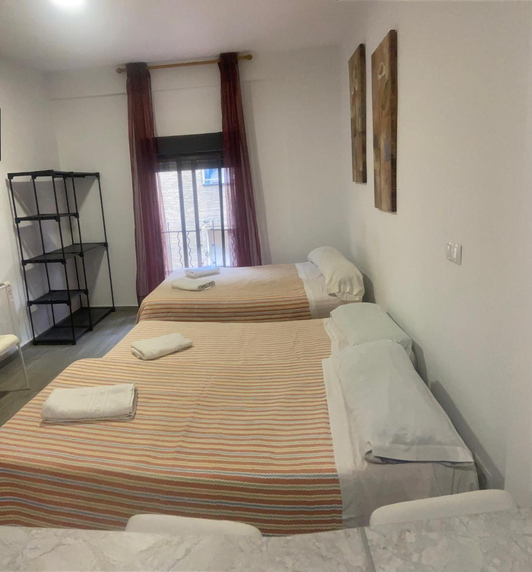 Habitaciones Familiares Con Bano Privado Lf - Sin Ascensor サラゴサ エクステリア 写真